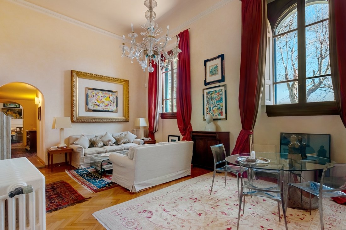 Apartment For Sale In Prestigious Historic Villa In Florence, Tuscany, Italy For Sale (12072546)