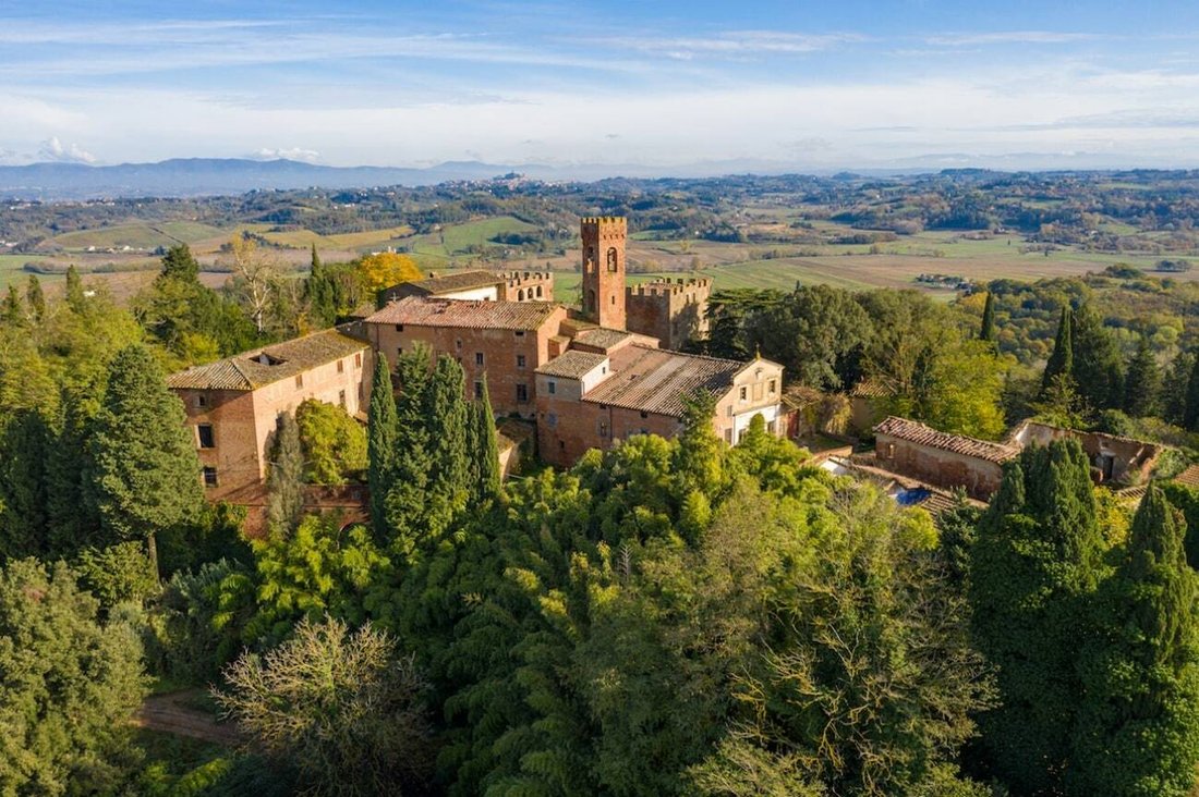 Castle Provincia Di Pisa In Tuscany, Italy For Sale (12069096)