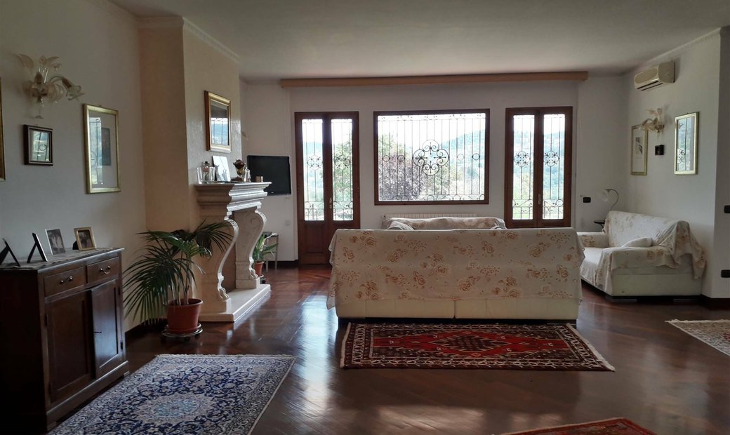 Villa Firenze En Florence, Toscana, Italia En Venta (12068012)