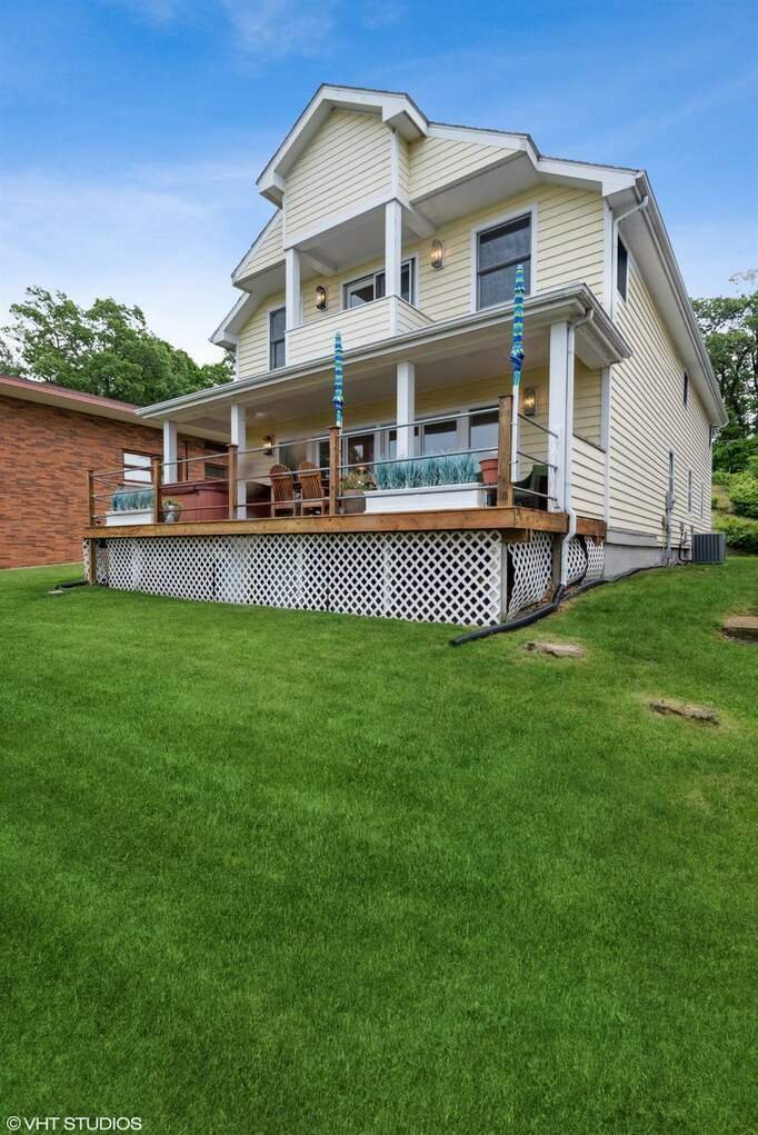 2961 Lake Shore Drive En Beverly Shores, Indiana, Estados Unidos En