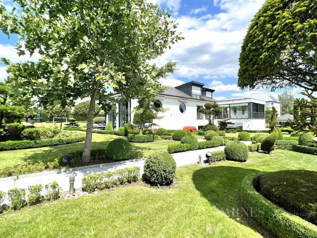 Sale Villa Bertrange In Bertrange, Luxembourg District, Luxembourg For
