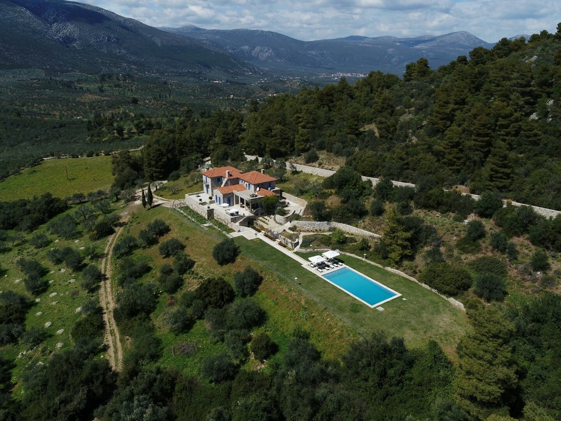 Estate in Community of Asklipieio, Asklipieio, Greece 2 - 12067859