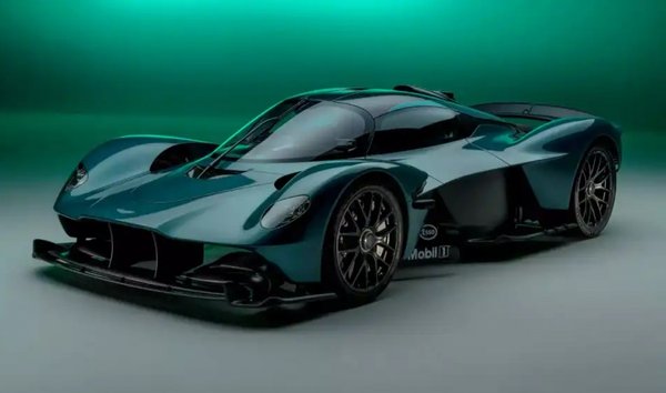 2023 Aston Martin Valkyrie (12077899)