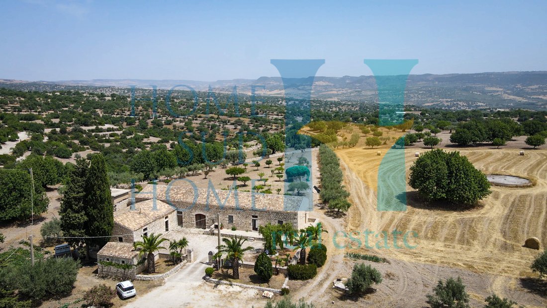 Villa in Rosolini, Sicily, Italy 3 - 12072928