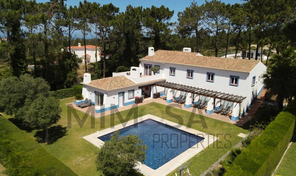 House T8 Rentable In The Center Of Vale Da Telha In Aljezur, Algarve