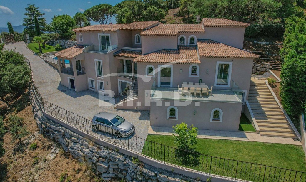  Nuevo En Sainte Maxime Provenza Alpes Costa Azul Francia En Venta 