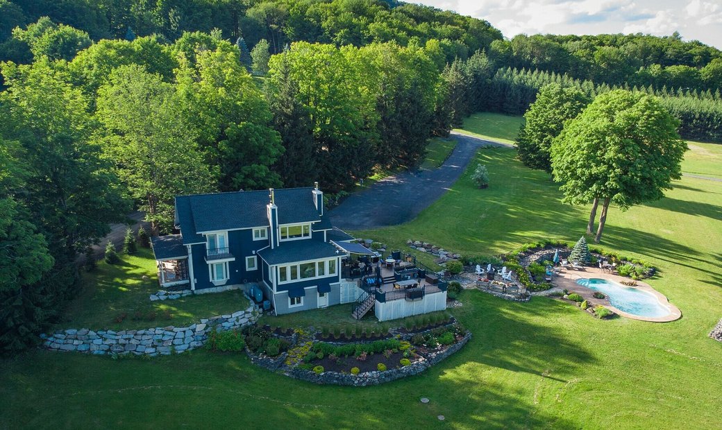 Lac Brome (Estrie) Dans Lac Brome, Québec, Canada à Vendre (12073402)