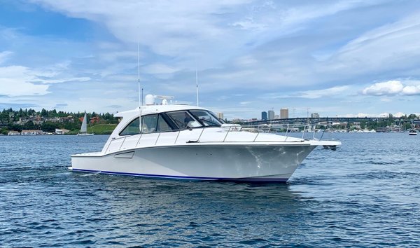 Cabo 44 Hardtop Express (12018881)