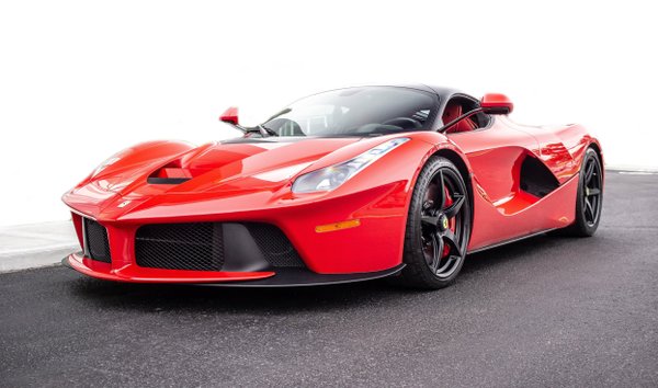 2015 Ferrari LaFerrari rwd (12080328)