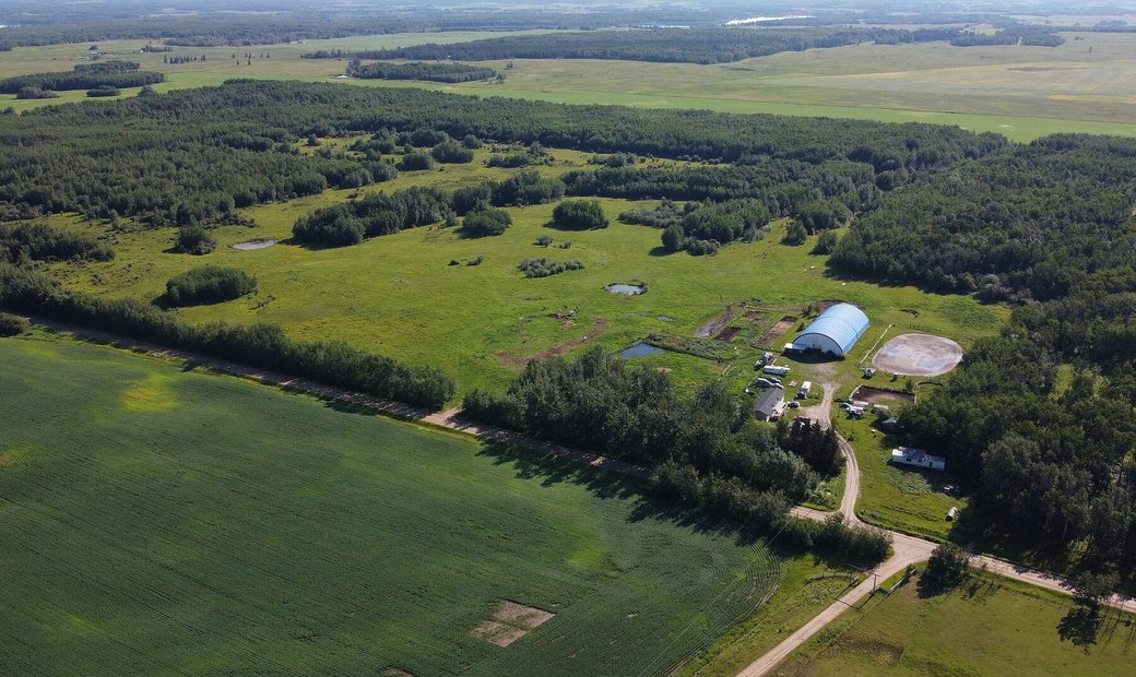 Rural Lac Ste. Anne County, Edmonton In Nakamun, Alberta, Canada For Sale (11806726)