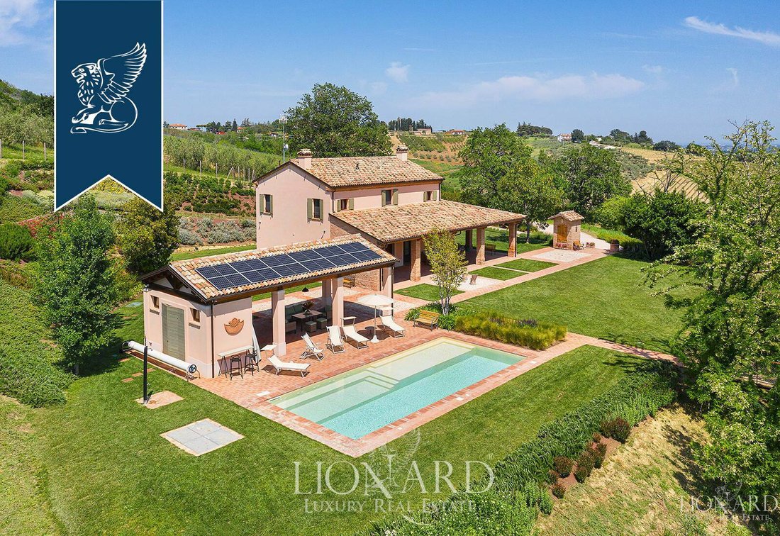 Modern Country Villa With A Pool In In Montilgallo, Emilia Romagna