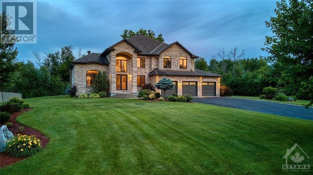 House in Ottawa, Ontario, Canada 1 - 12081282