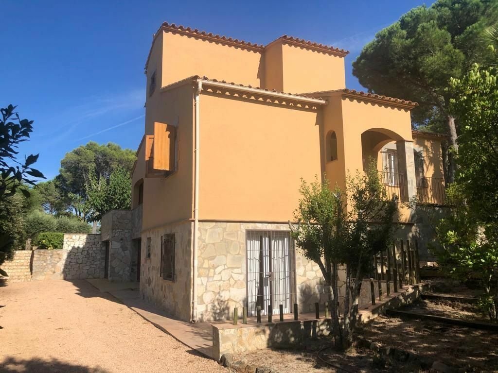 House in Tamariu, Palafrugell, Spain 5 - 12082012