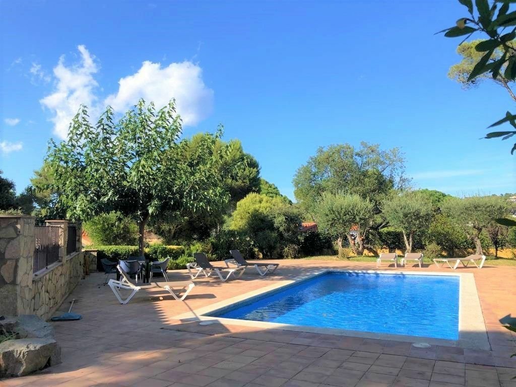 House in Tamariu, Palafrugell, Spain 1 - 12082012