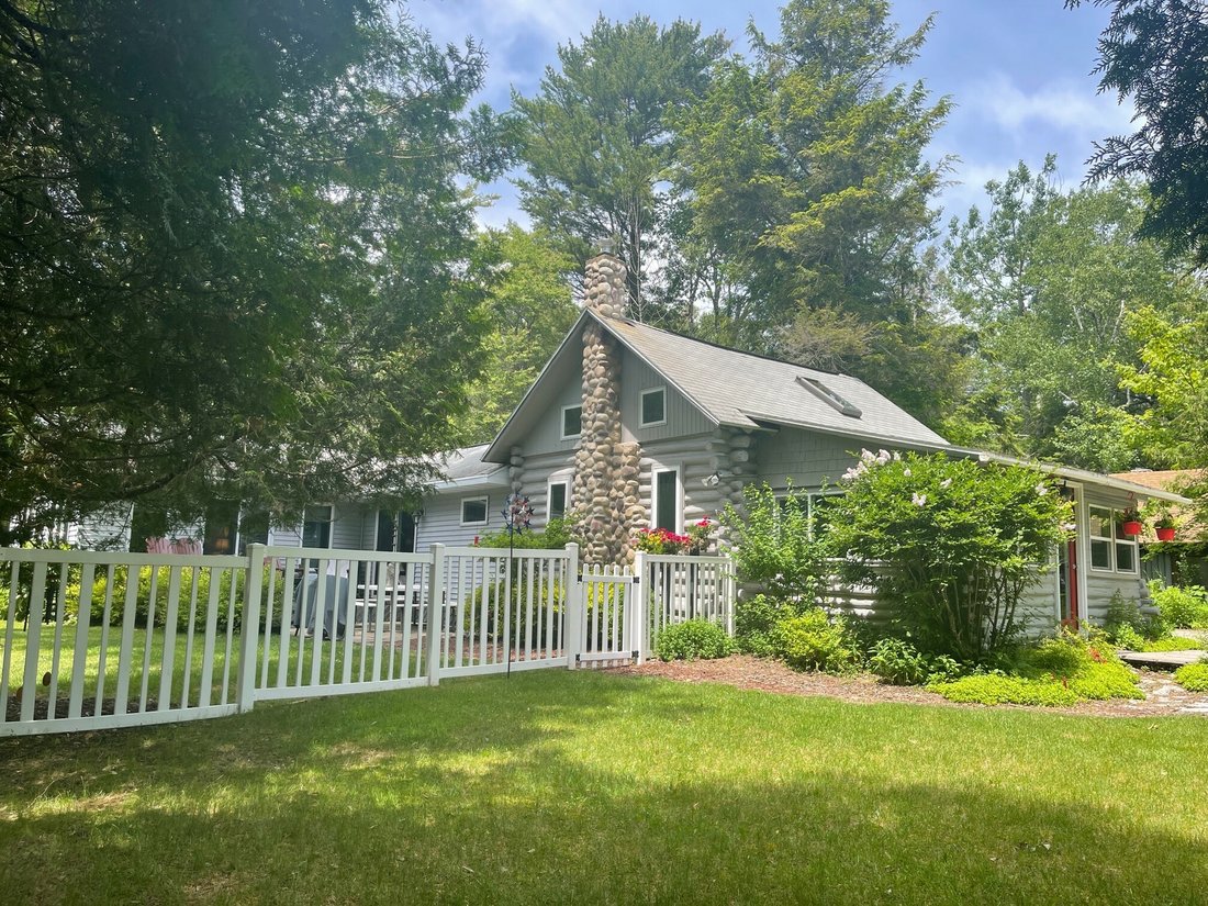4 Bedrooms Single Family Detached In Sturgeon Bay, Wisconsin, United
