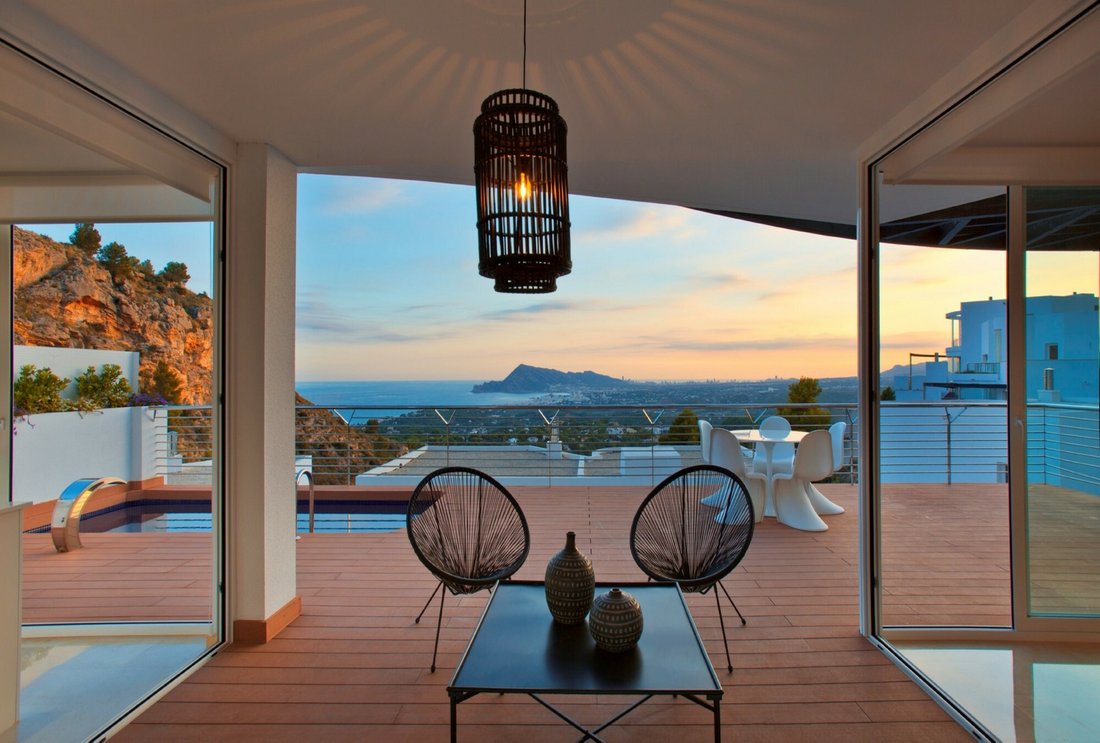 Luxury Villa With Fantastic Views In Altea In Altea, Valencian