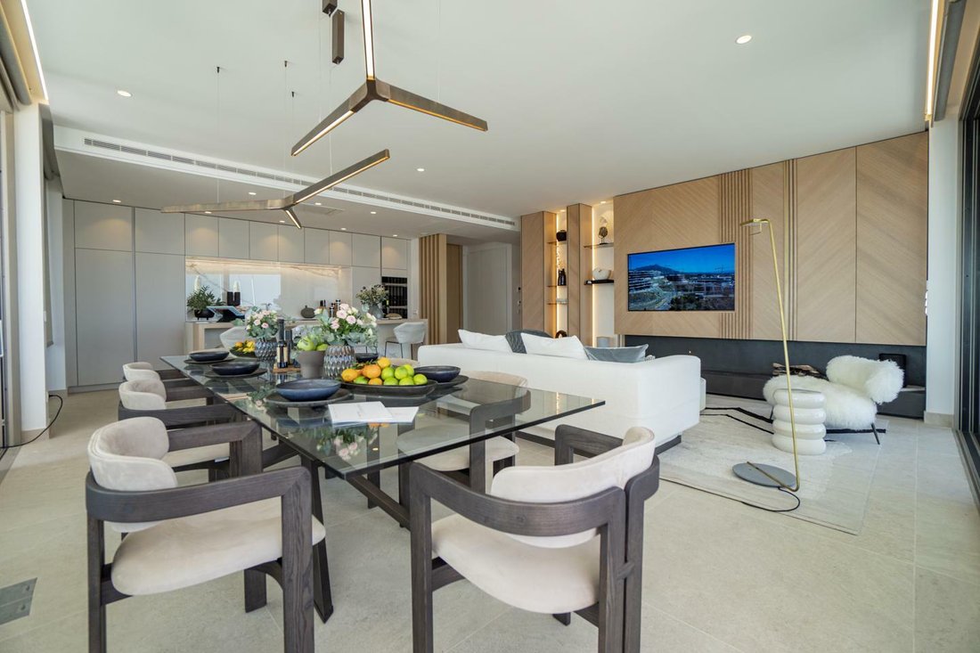Apartment in La Quinta, Benahavis, Andalusia 3 - 12082874