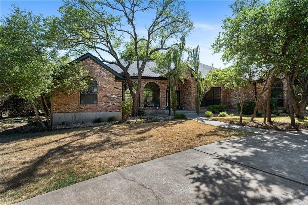 4 Bedrooms Single Family Detached In Leander, Texas, United States For