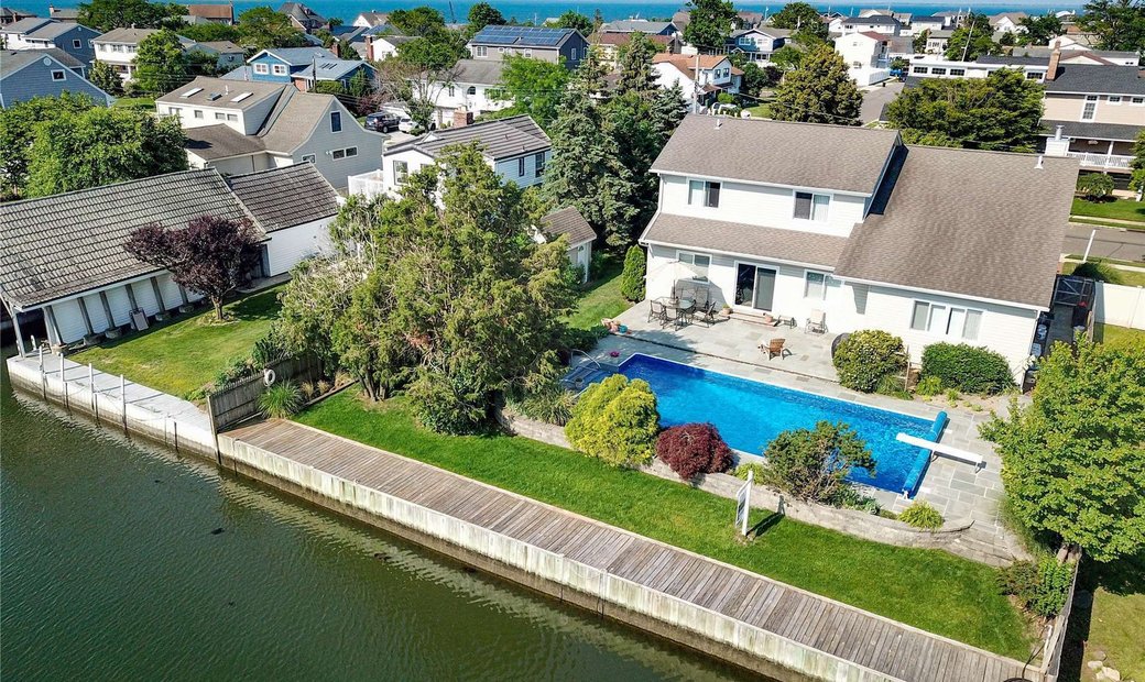 House Massapequa In Massapequa, New York, United States For Sale (12083040)