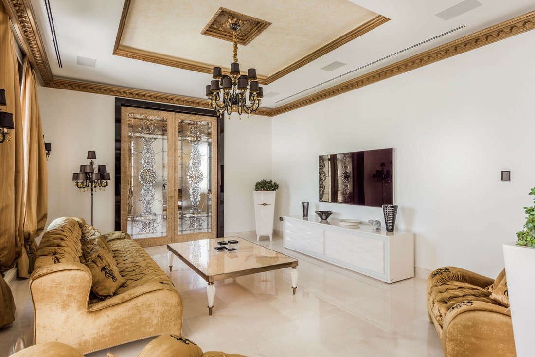 Villa in Elviria-Cabopino, Marbella, Spain 5 - 12015136