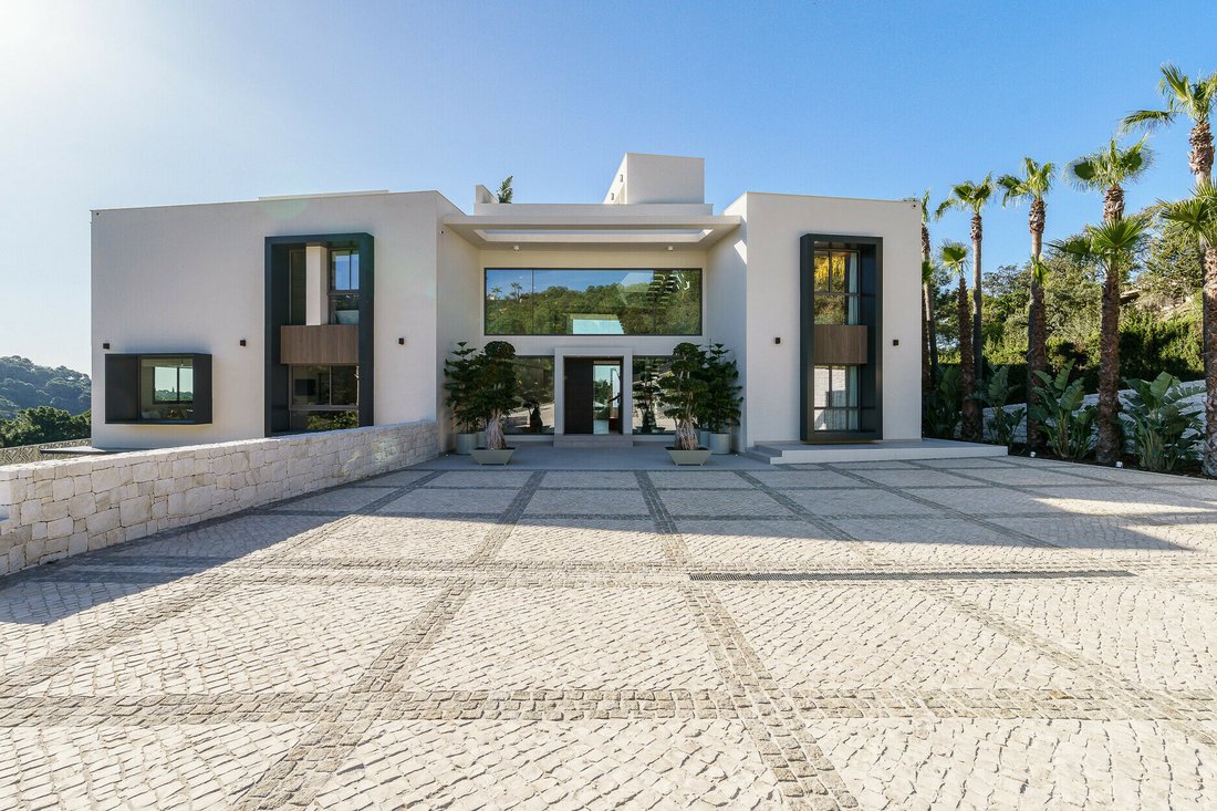 Villa in La Zagaleta, Benahavis, Andalusia 3 - 12015140