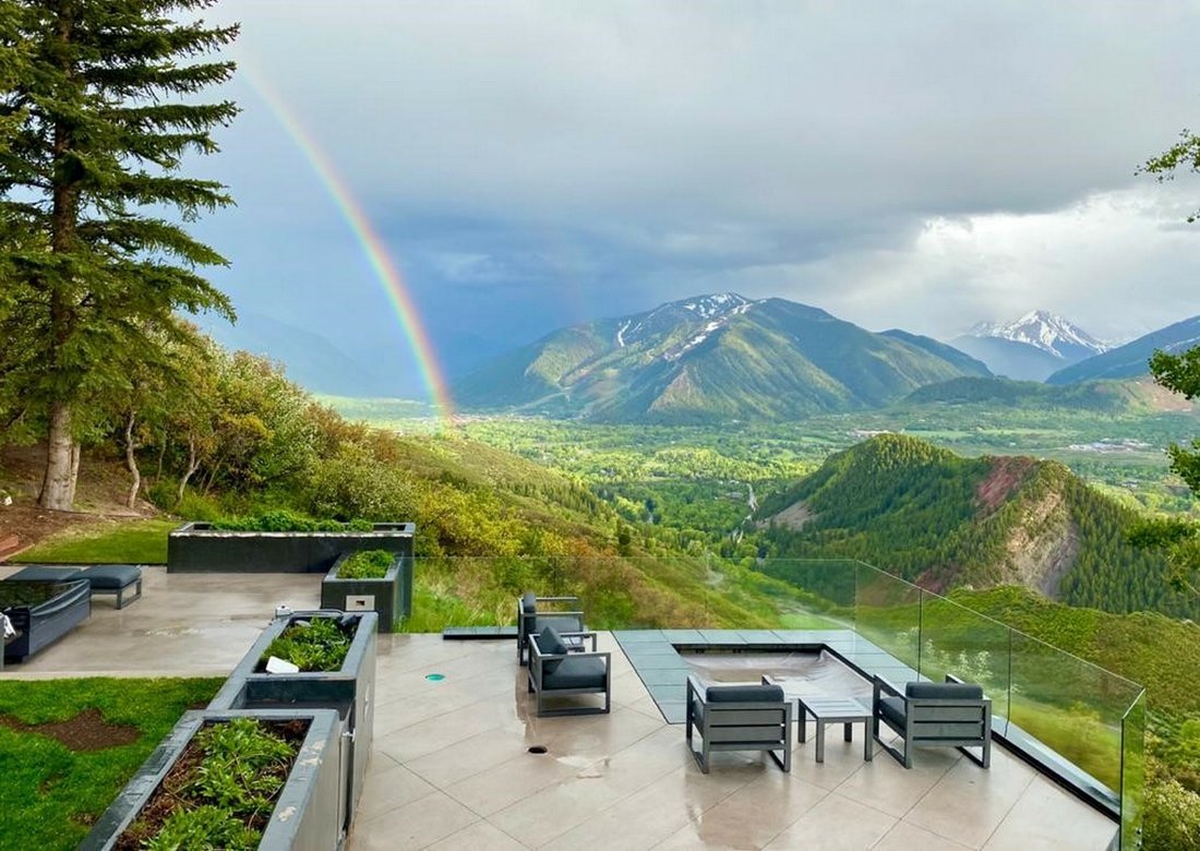Modern Starwood Sanctuary In Aspen, Colorado, United States For Sale