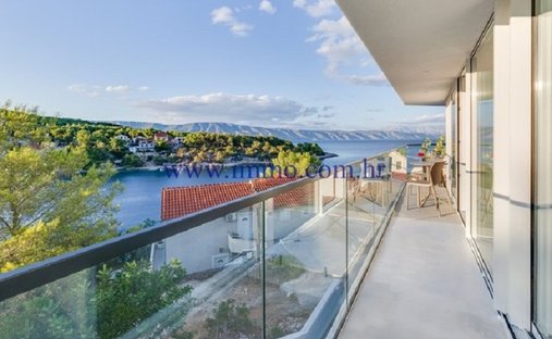 Villa in Vrisnik, Split-Dalmatia County, Croatia 1