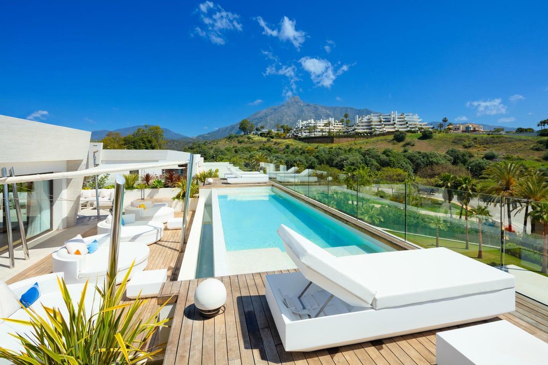 Piso Marbella En Marbella, Andalucía, España En Venta (12085495)