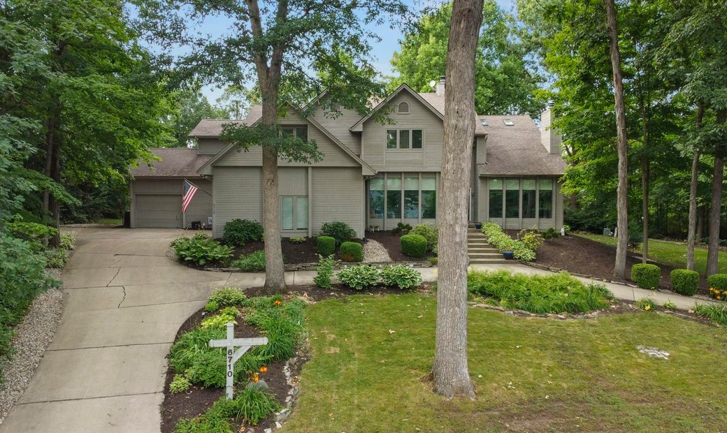 5 Bedrooms Single Family Detached In Fort Wayne, Indiana, United States