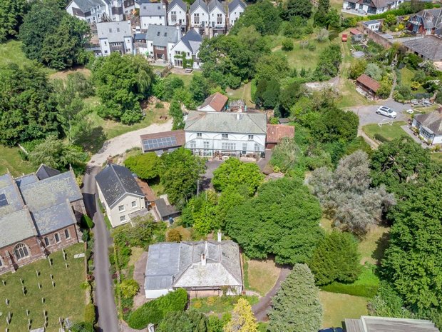 Luxury houses with terrace for sale in Lympstone, England, United