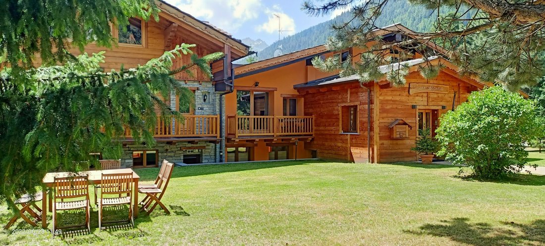Chalet in La Thuile, Aosta, Italy 1 - 12088816
