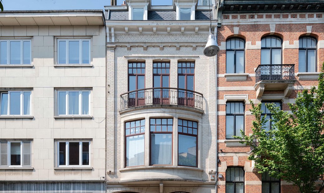 Ixelles I Place Brugmann In Elsene, Brussels, Belgium For Sale (12088139)