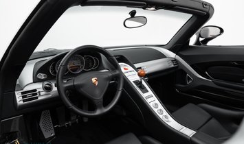 2005 Porsche Carrera GT rwd