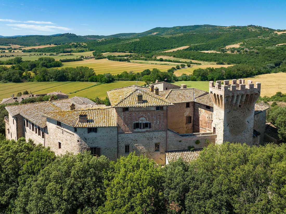 Sant’Apollinare: A Medieval Crown Jewel in Umbria’s Golden Hills
