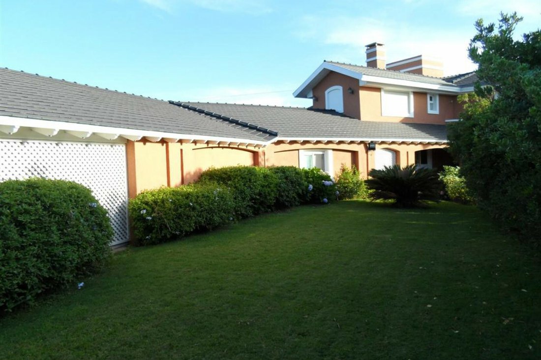 House in Maldonado, Maldonado Department, Uruguay 2 - 12093434