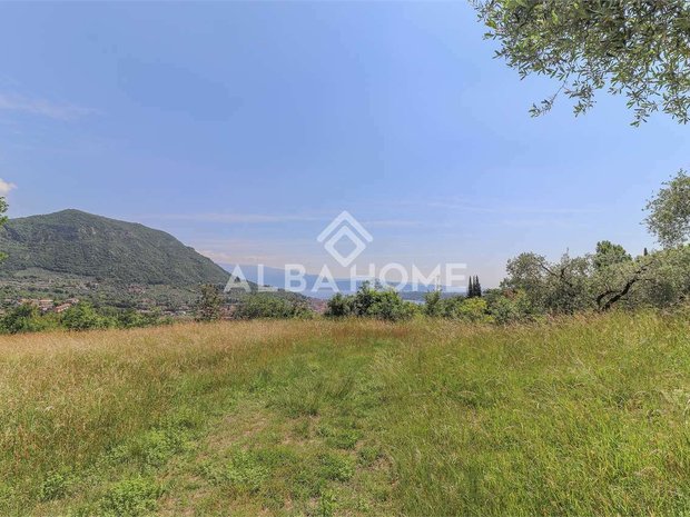Land in Cunettone, Lombardy, Italy 1