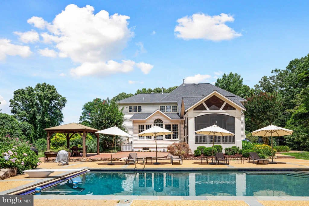 Single Family Detached Great Falls In Great Falls, Virginia, United