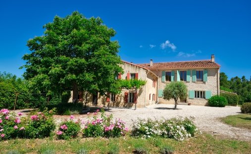 House in Grambois, Provence-Alpes-Côte d'Azur, France 1