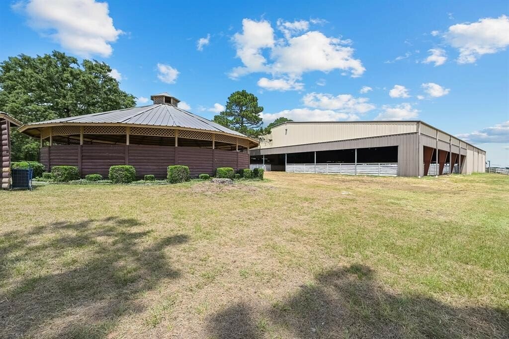 Farm And Agriculture Athens In Athens, Texas, United States For Sale