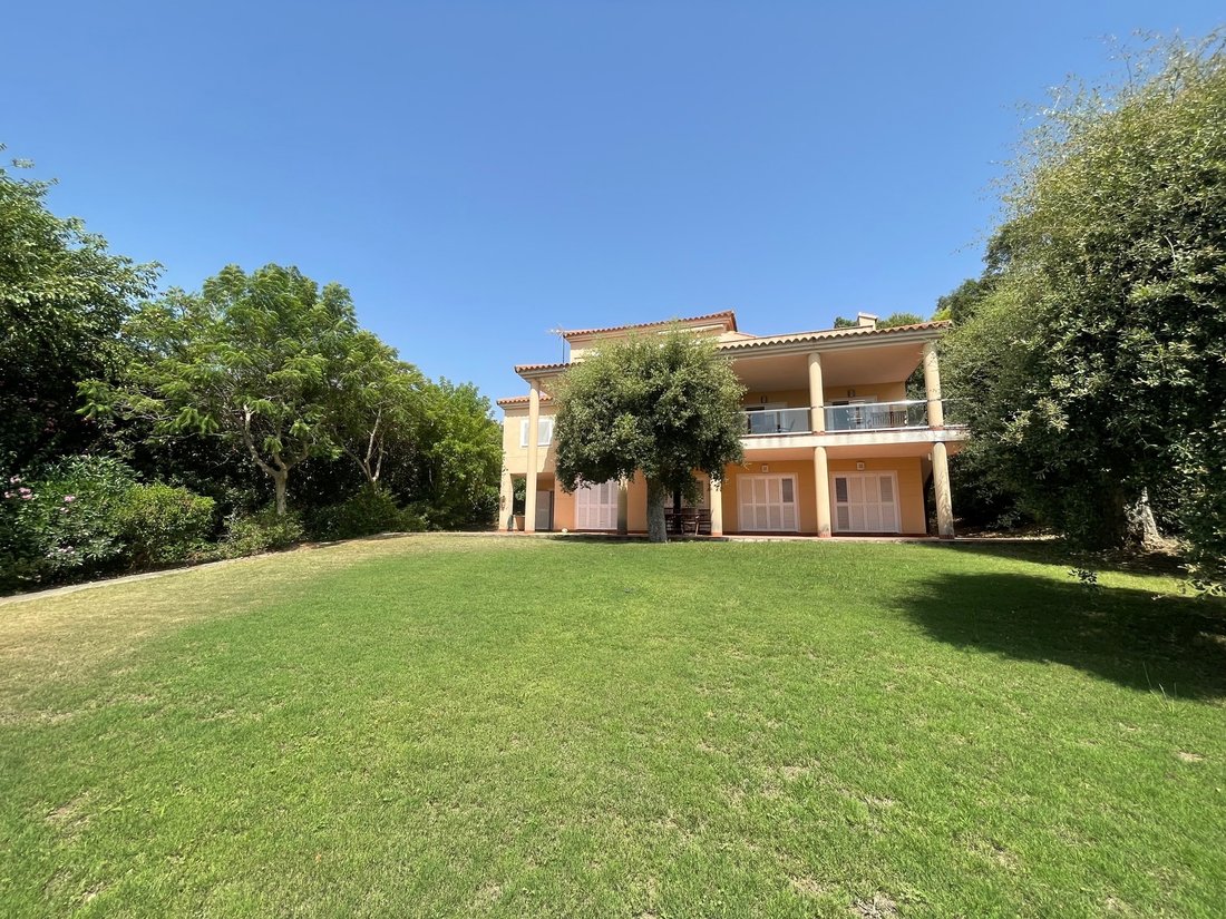 Villa in Sotogrande, San Roque, Andalusia 1 - 12002545