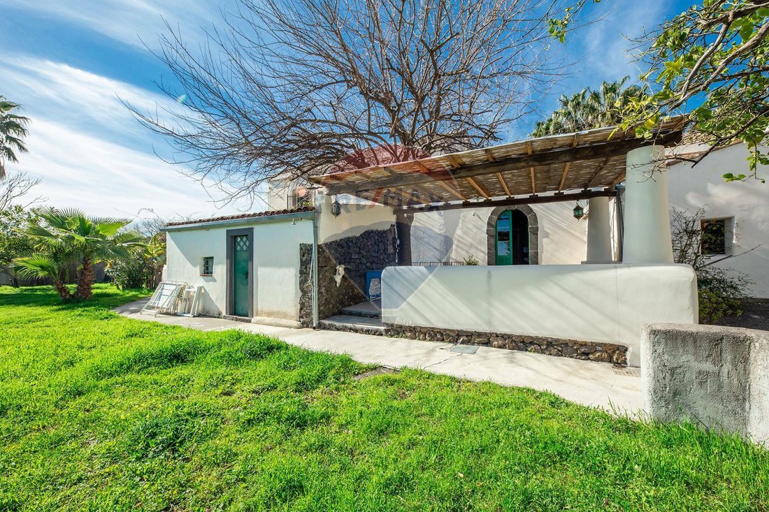 Country House in Giarre, Sicily, Italy 4 - 12095433