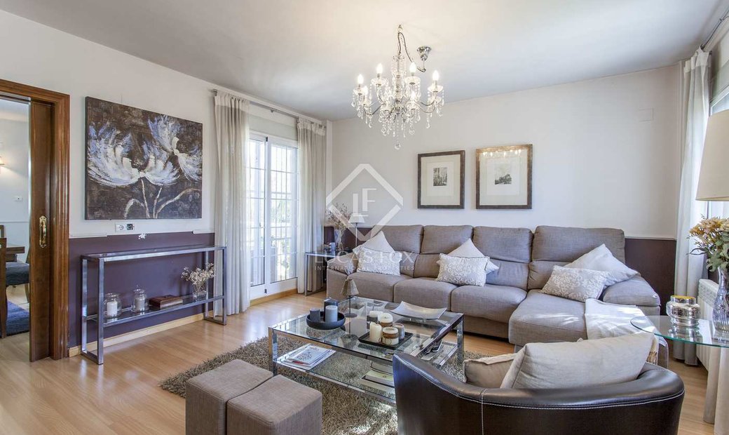 La Eliana House / Villa In L'eliana, Valencian Community, Spain For