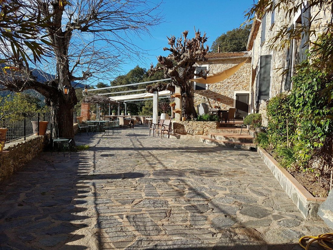 Beautiful Property Of 356 M ² A In La Môle, Provence Alpes Côte D'azur