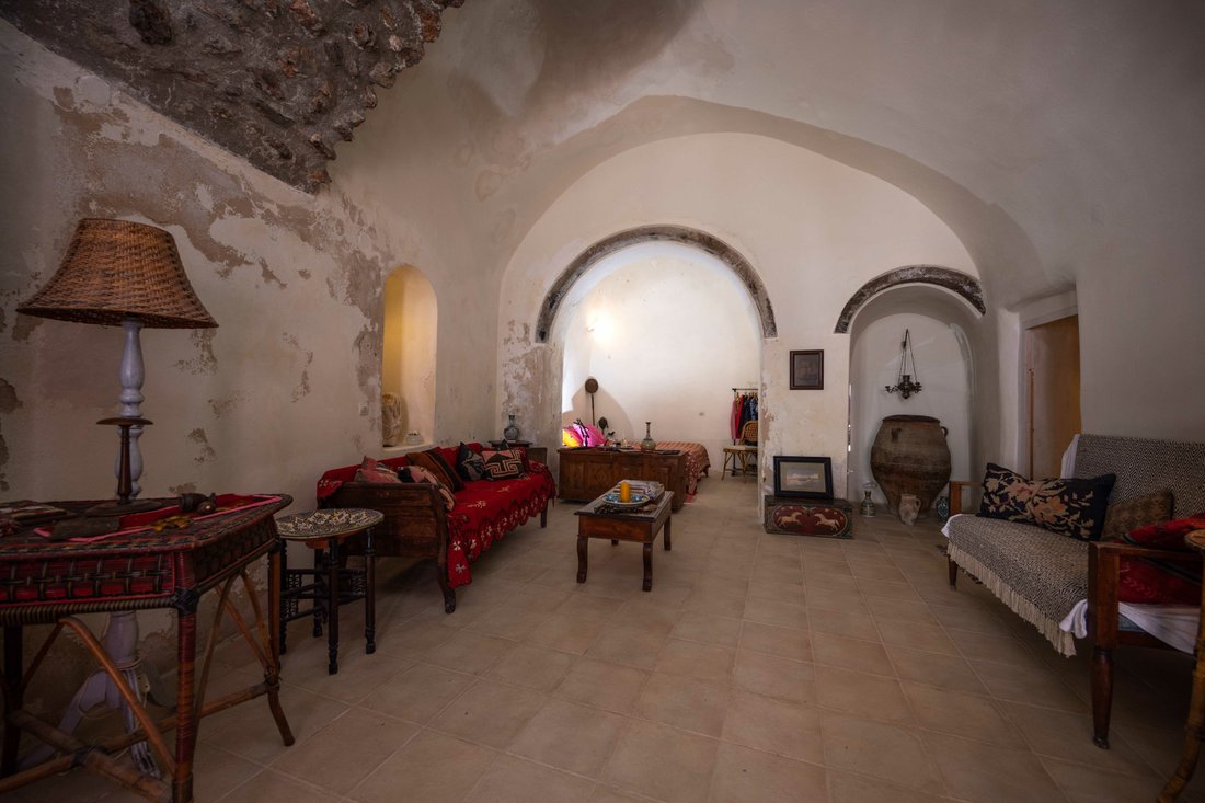 House in Thira, Aegean, Greece 3 - 12097281