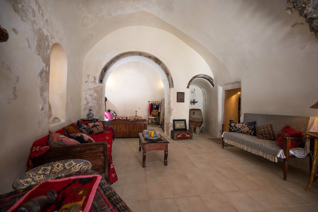 House in Thira, Aegean, Greece 4 - 12097281