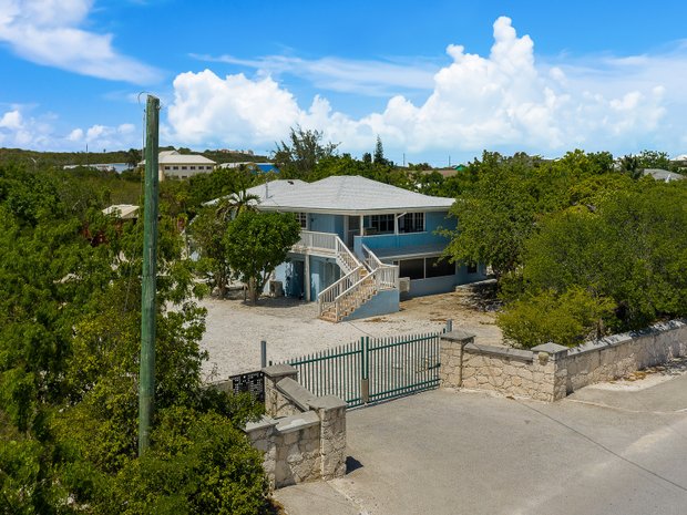 House in Cooper Jack Bay Settlement, Caicos Islands, Turks and Caicos Islands 1