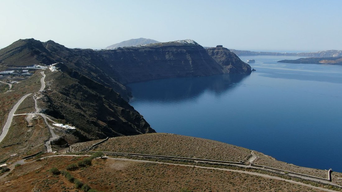 Land in Thira, Aegean, Greece 5 - 12009017