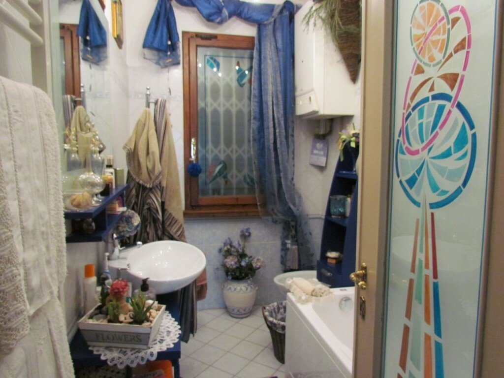 Villa in San Macario In Piano, Lucca, Tuscany 4 - 12097840