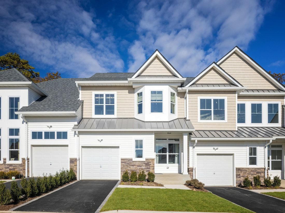 Condo in Islandia, New York, United States 1 - 12098151