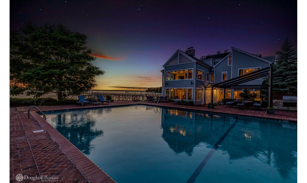 House Sands Point In Port Washington, New York, United States For Sale